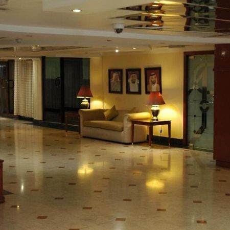 London Crown 2 Hotel Apartments Dubai Esterno foto
