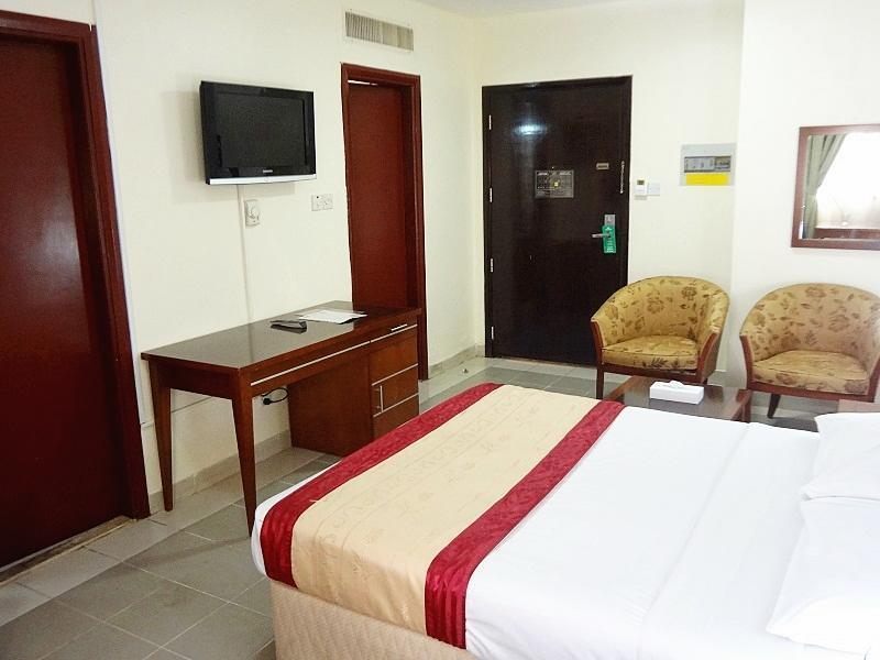 London Crown 2 Hotel Apartments Dubai Esterno foto