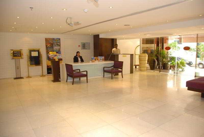 London Crown 2 Hotel Apartments Dubai Esterno foto