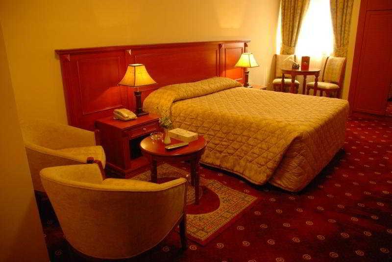 London Crown 2 Hotel Apartments Dubai Esterno foto