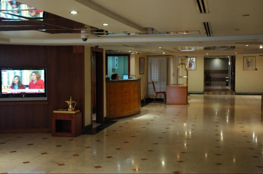 London Crown 2 Hotel Apartments Dubai Esterno foto